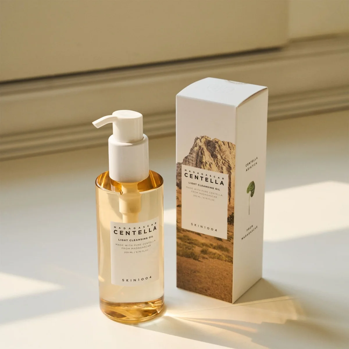 SKIN1004 - Madagascar Centella Light Cleansing Oil_3 SKIN1004 - Madagascar Centella Light Cleansing Oil_3